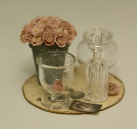 spec310-1-artofmini.com-rozen-roses-shabby-vintage-doll-dolls-house-puppen-haus-stube-miniatur-miniature